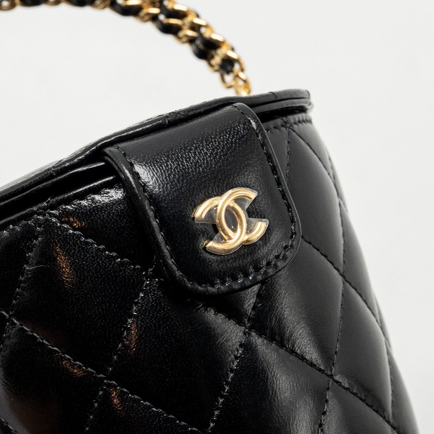 Chanel picnic vanity lambskin black  (microchip)