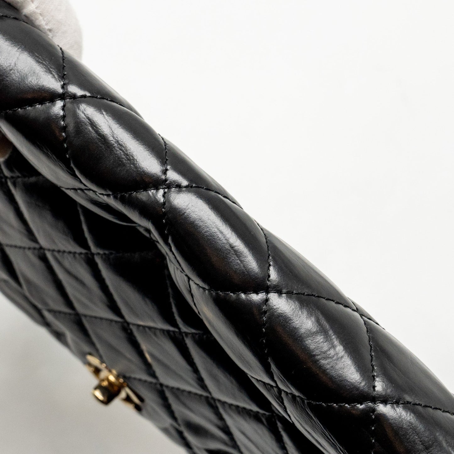 Chanel 23A quilted flap clutch calfskin black L (microchip)
