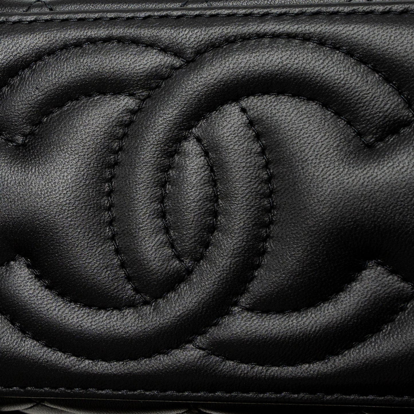 Chanel Pearl Crush Long Vanity with Chain Lambskin Black  (Microchip)