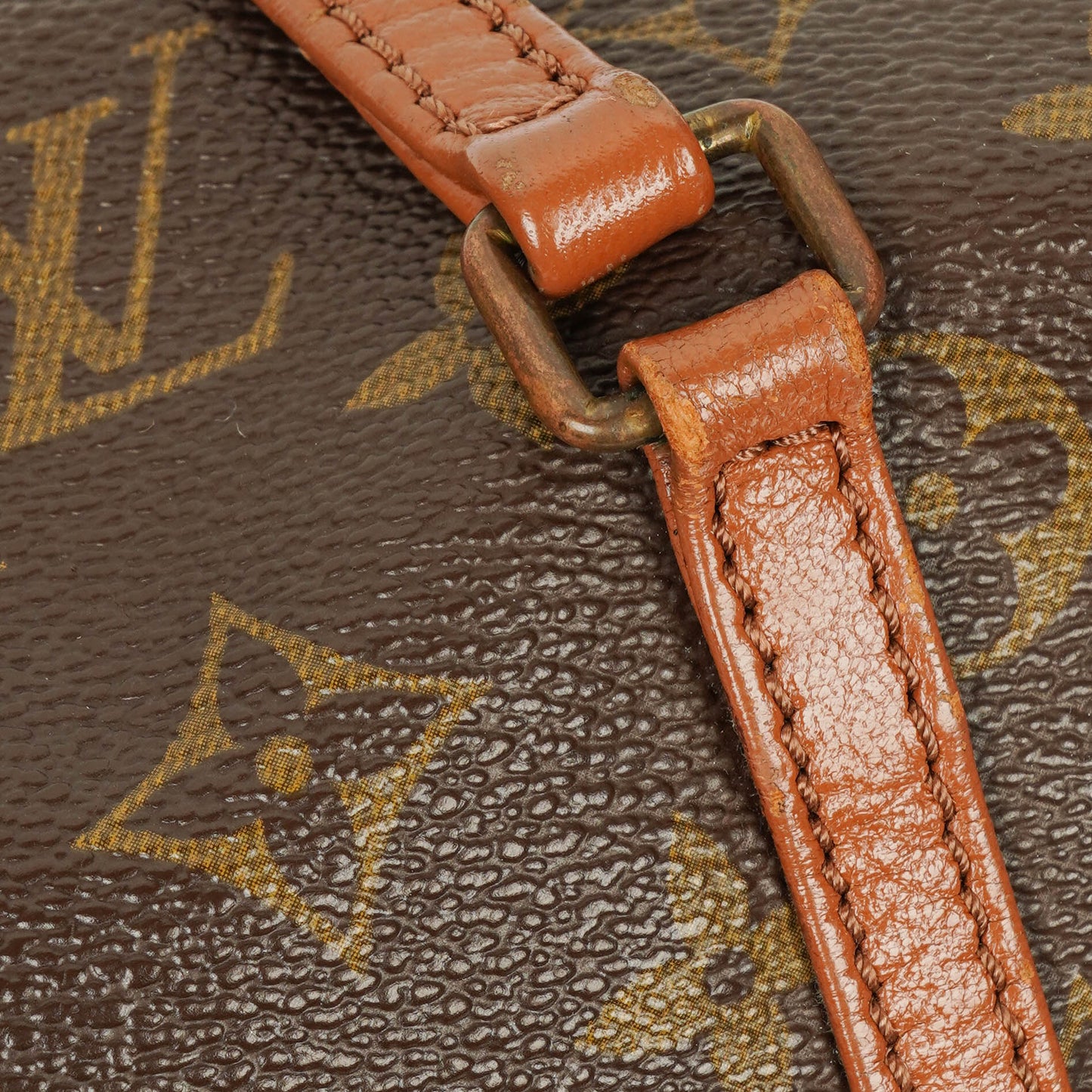 Louis Vuitton Papillon 25  Monogram Canvas Handbag