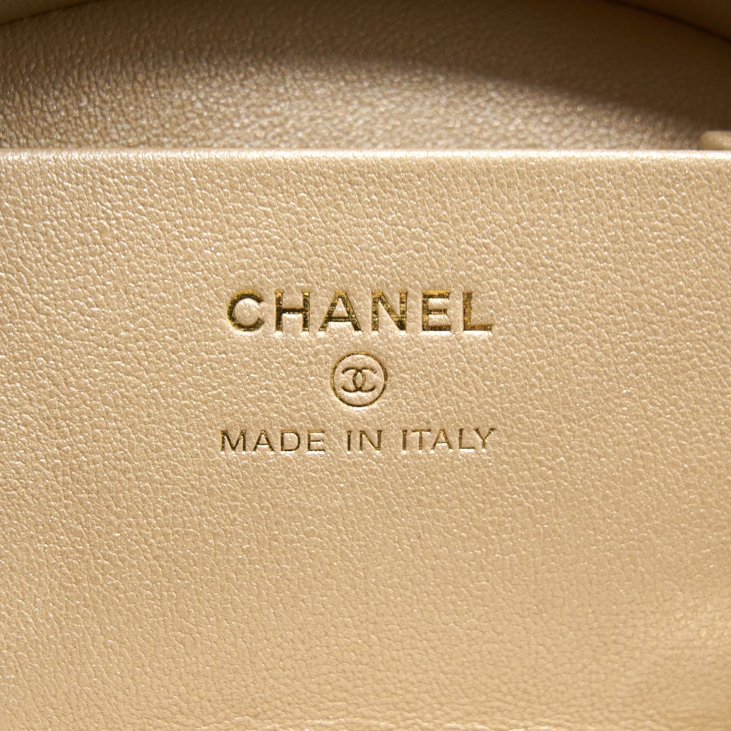 Chanel 22S Top Handle Mini Round Vanity Clutch Lambskin Pink L