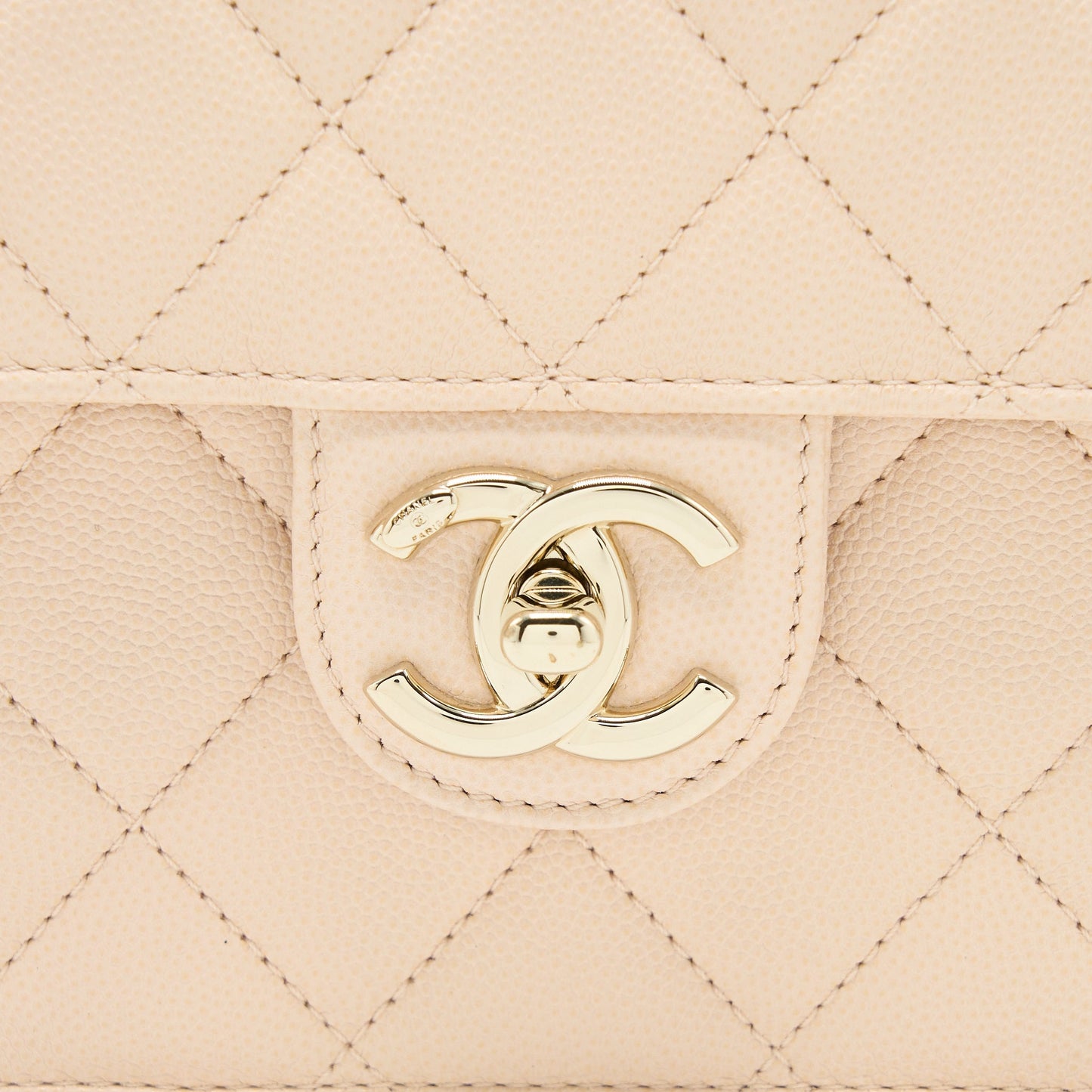 Chanel 21K Crossbody Bag Caviar Light Beige L (Microchip)