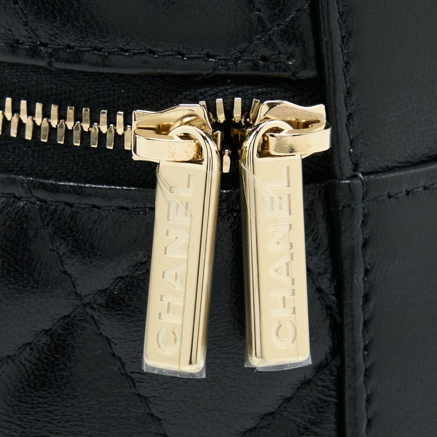 Chanel 22S Top Handle Vanity Lambskin Black L