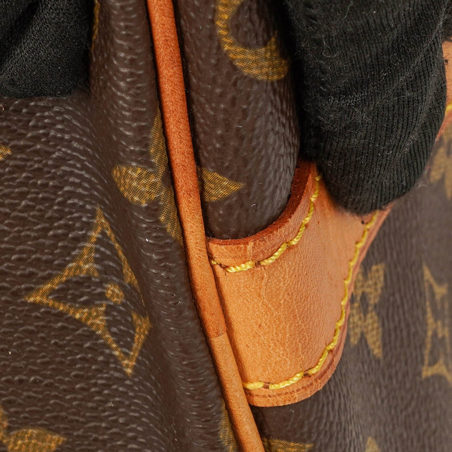Louis Vuitton Keepall 50 Monogram Canvas Travel Bag