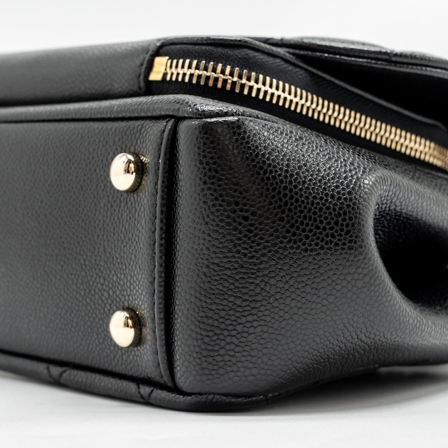 Chanel medium business affinity caviar black L (Microchip)
