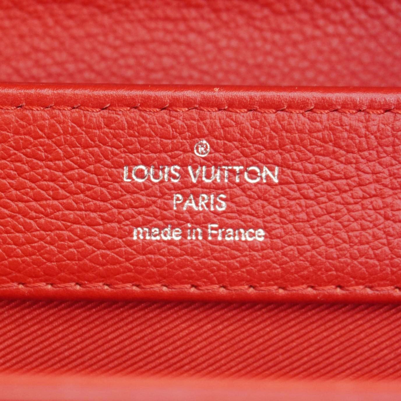 LOUIS VUITTON Lockme II BB  Pebbled Leather Crossbody Bag Rubis