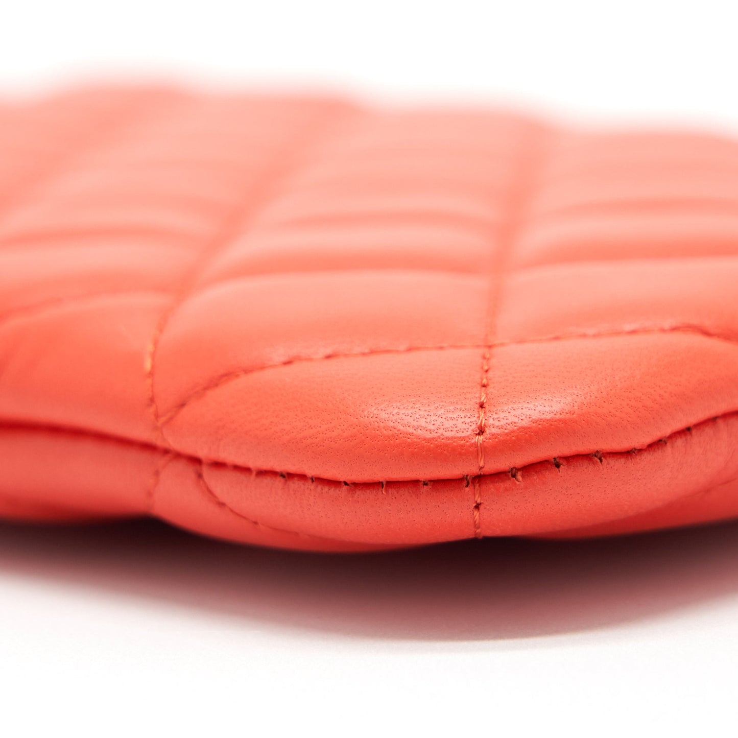 Chanel Habana O Case Pouch Lambskin Red