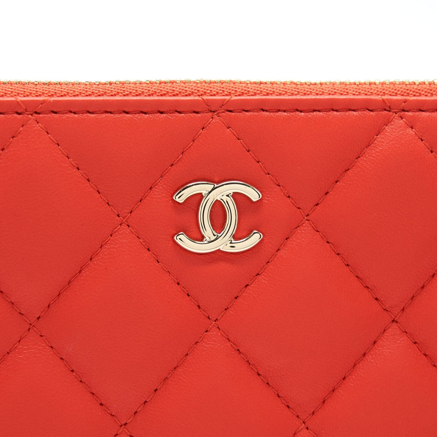 Chanel Habana O Case Pouch Lambskin Red