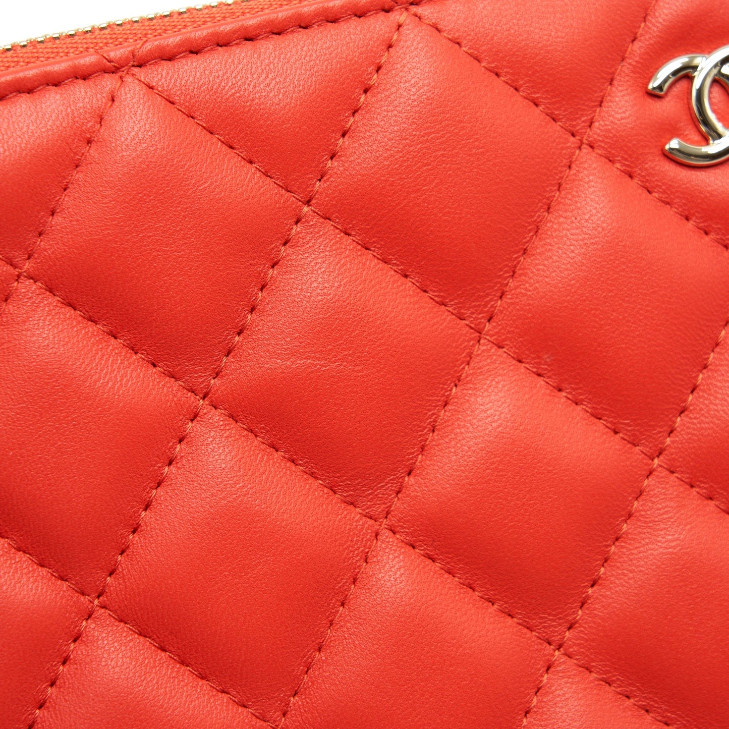 Chanel Habana O Case Pouch Lambskin Red