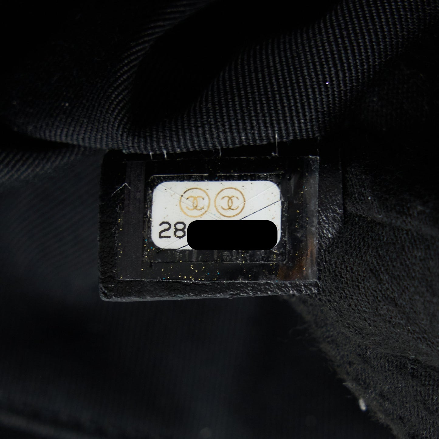 Chanel O-Case Pouch Pearl/Aged Calfskin Black L