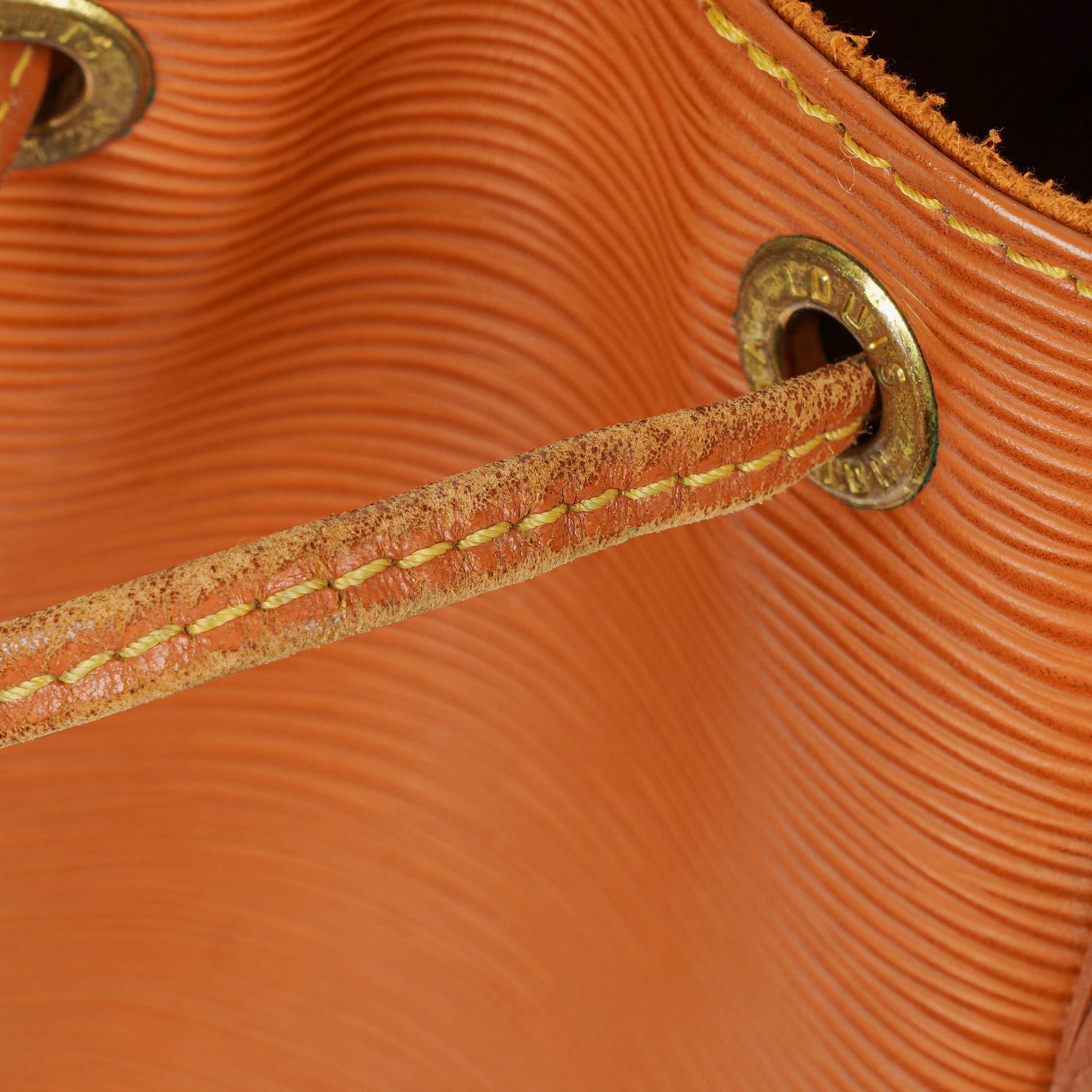 Louis Vuitton Noe Grande GM Brown EPI Leather Shoulder Bag