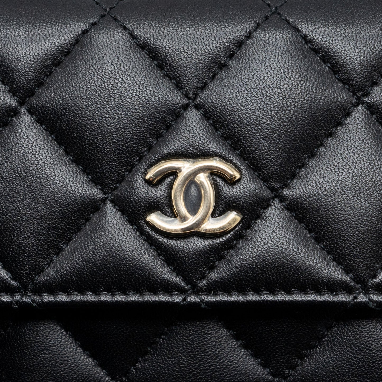 Chanel mini flap card holder with ribbon chain lambskin black L