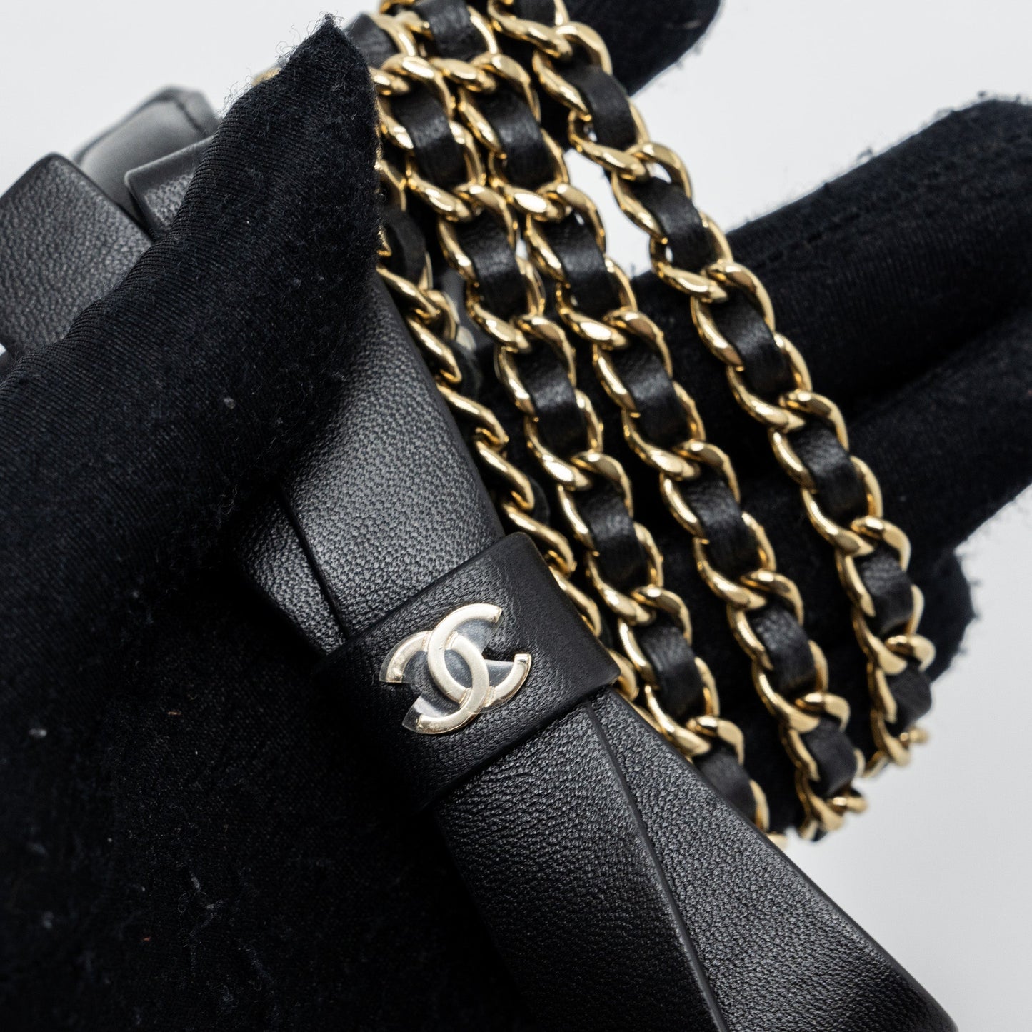 Chanel mini flap card holder with ribbon chain lambskin black L