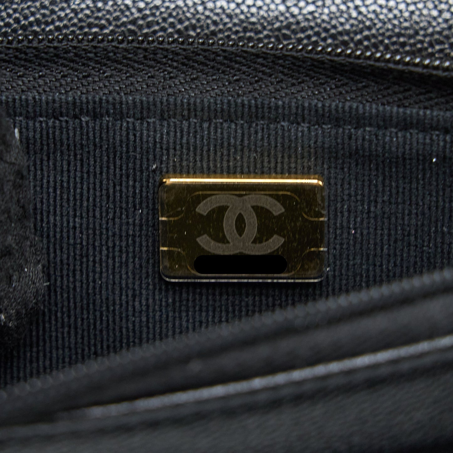 Chanel 22B Detail CC Logo Wallet On Chain Caviar Black L (Microchip)