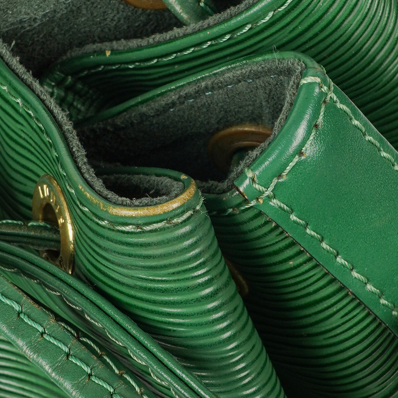Louis Vuitton Noe Grande GM Green EPI Leather Shoulder Bag