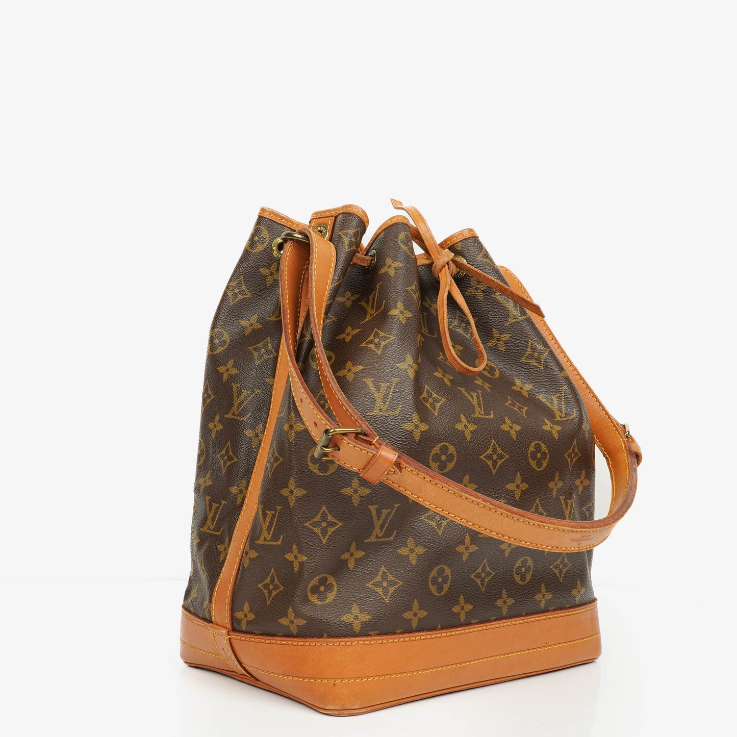 Louis Vuitton Noe GM Malletier Monogram Canvas Shoulder Bag