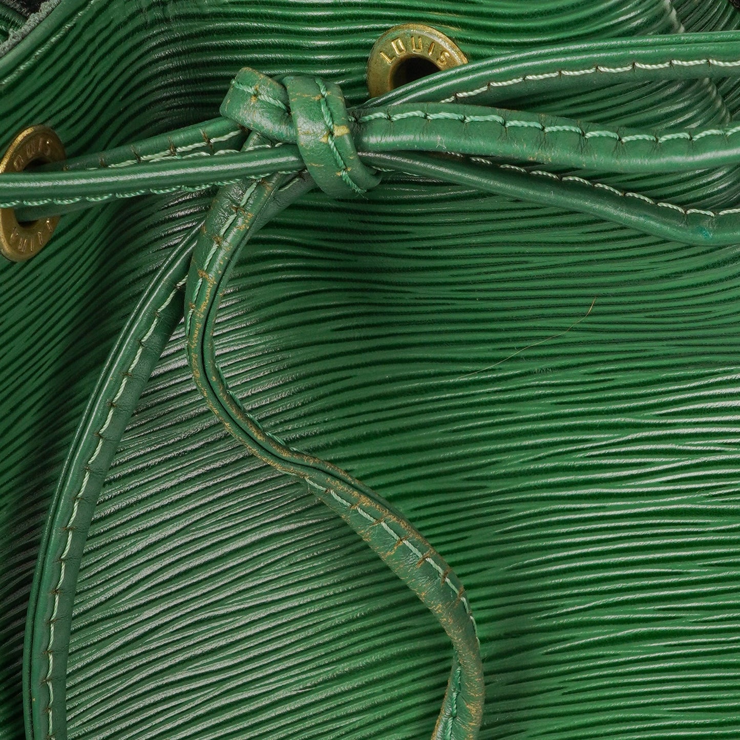 Louis Vuitton Noe Grande GM Green EPI Leather Shoulder Bag