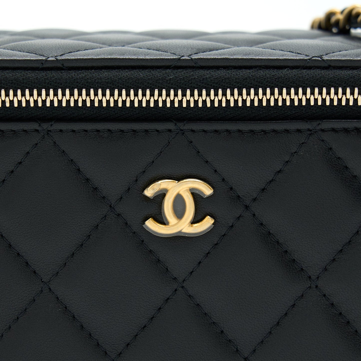 Chanel 22B Pearl Crush Long Vanity With Chain Lambskin Black