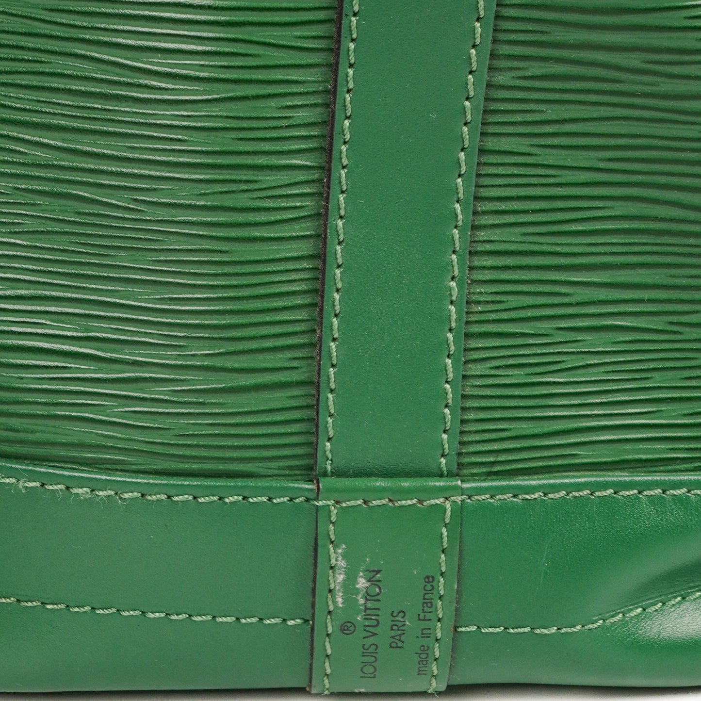 Louis Vuitton Noe Grande GM Green EPI Leather Shoulder Bag