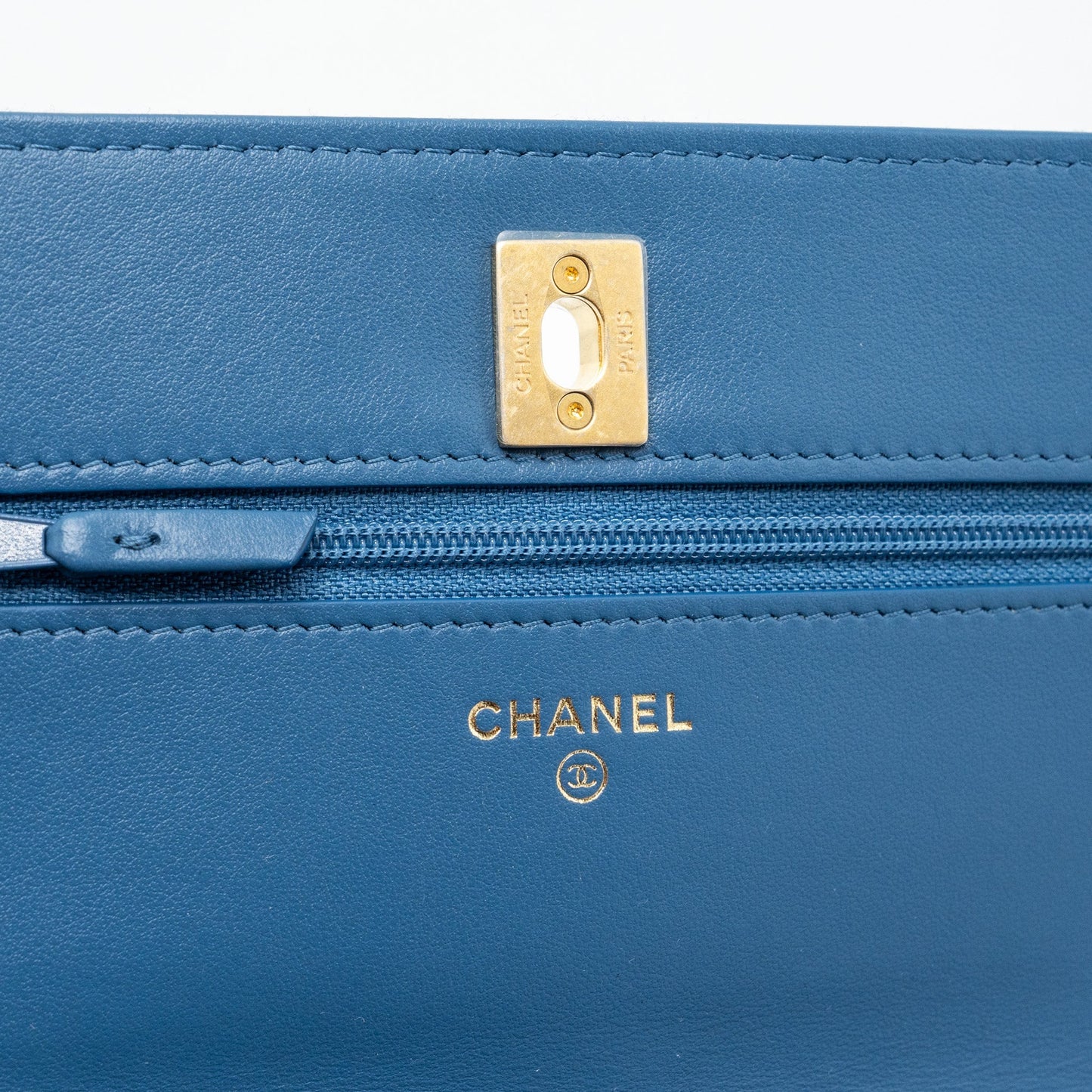 Chanel 22C Pearl Crush wallet on chain Denim blue (microchip)