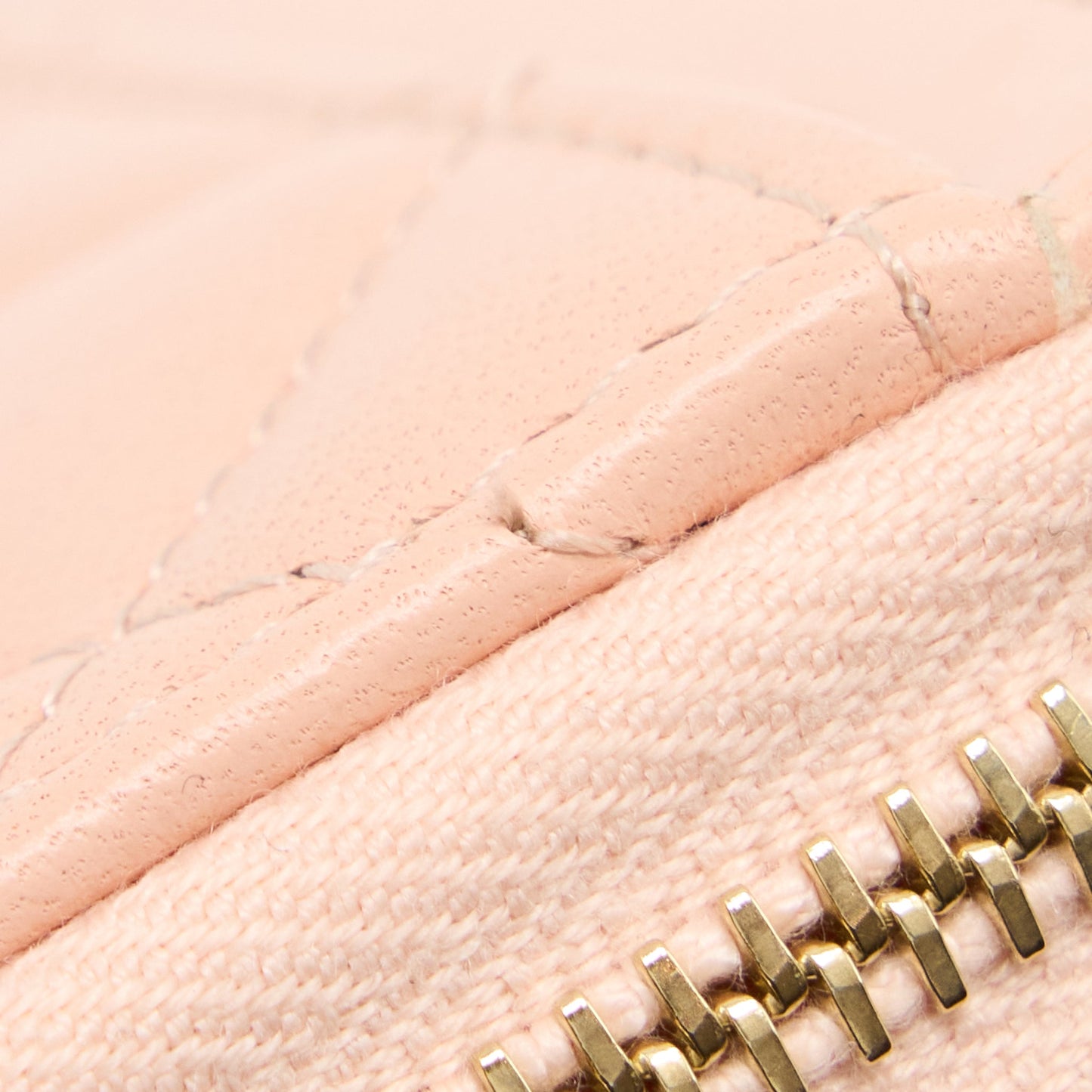 Chanel Zip Card Holder Lambskin Light Pink L