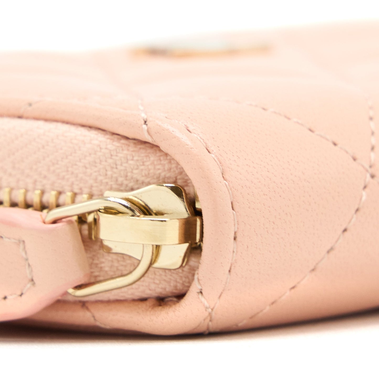 Chanel Zip Card Holder Lambskin Light Pink L