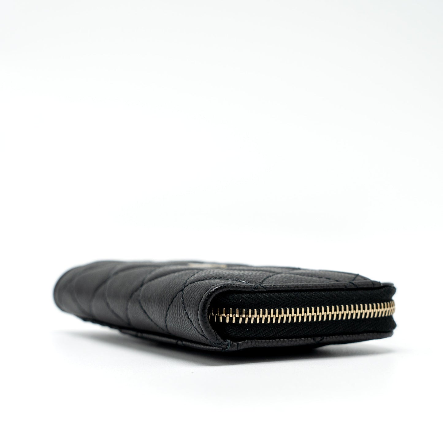 Chanel L Zip Wallet Caviar Black L (Microchip)