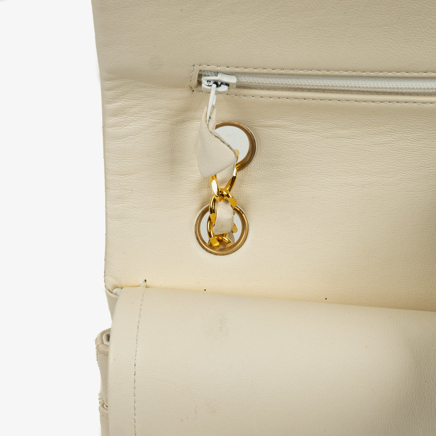 Chanel Medium Classic  Double Flap Bag In White Quilted Lambskin And 24K Gold-Plated Hardware