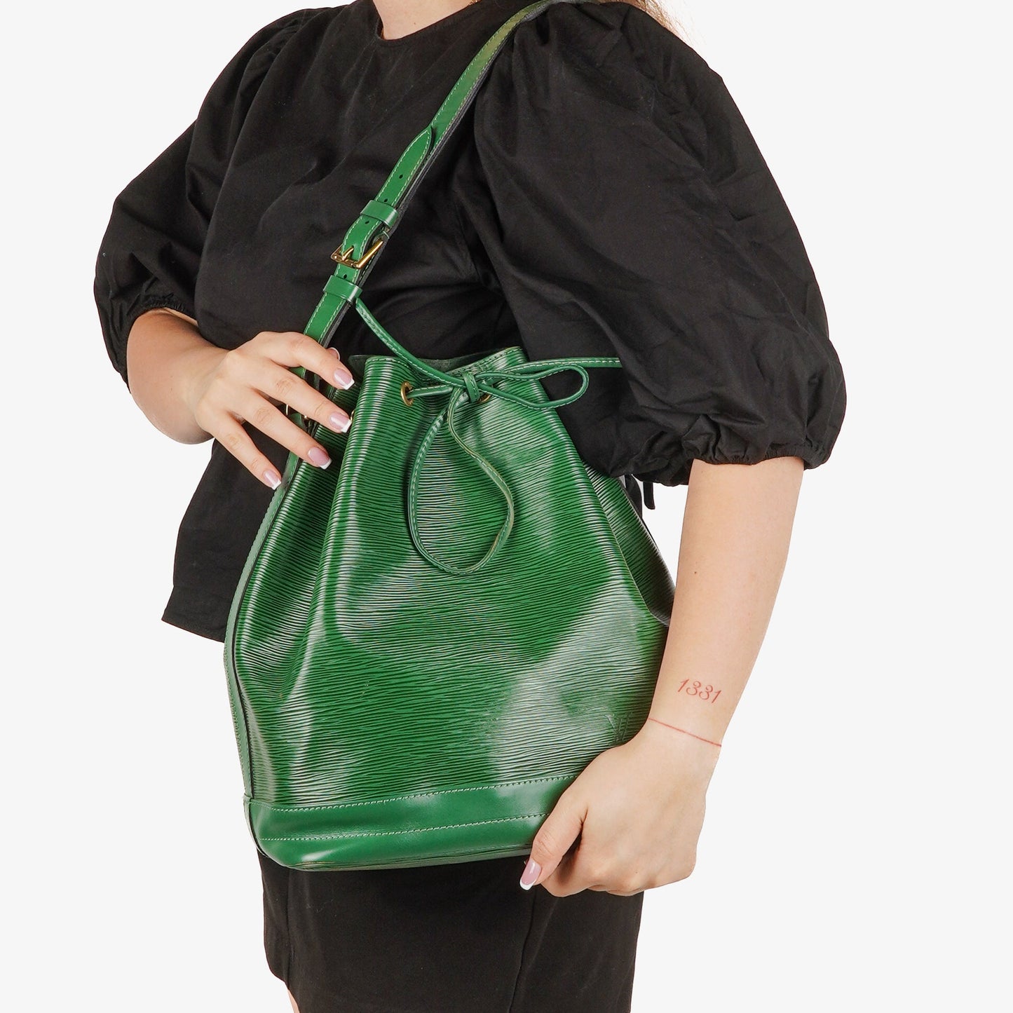 Louis Vuitton Noe Grande GM Green EPI Leather Shoulder Bag