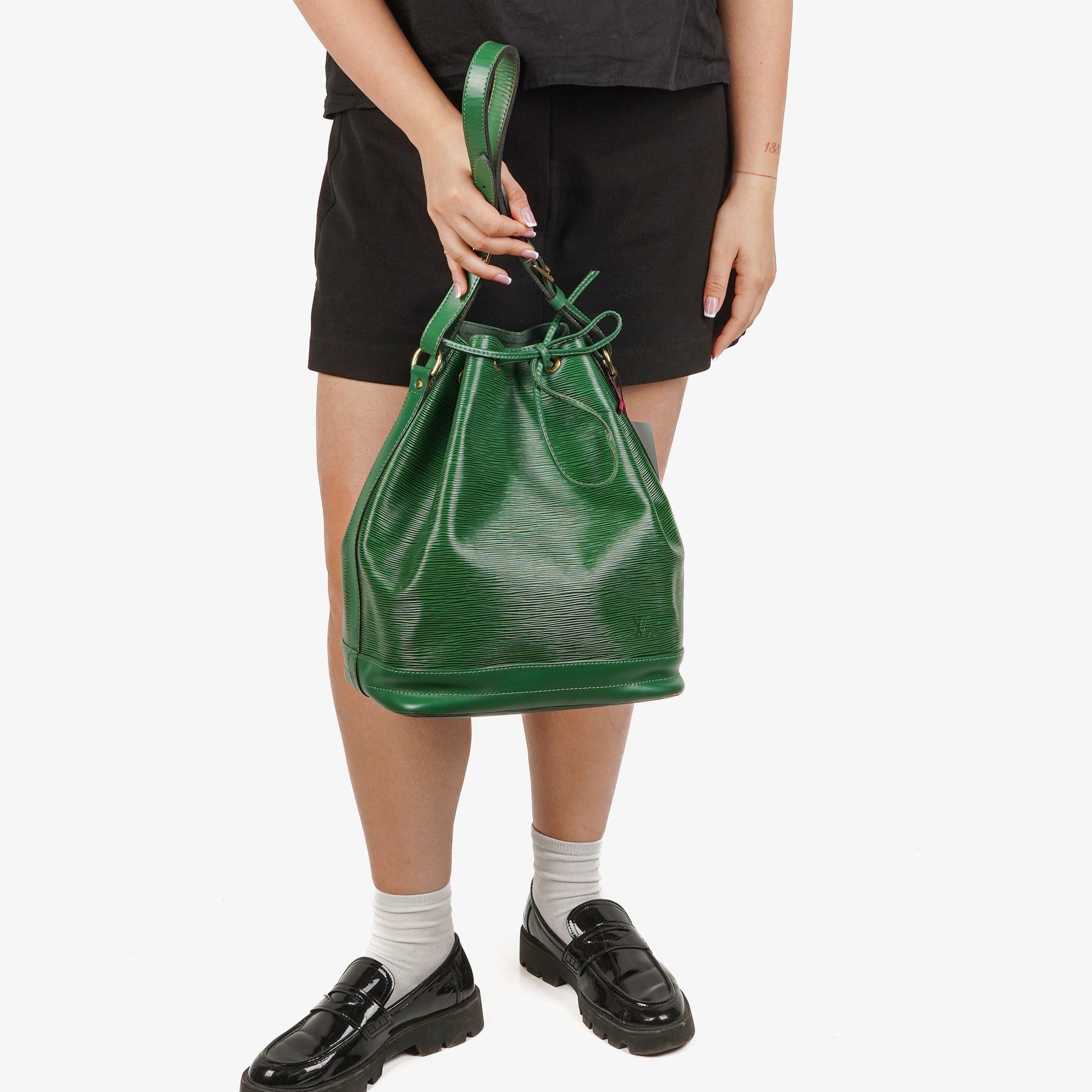 Louis Vuitton Noe Grande GM Green EPI Leather Shoulder Bag