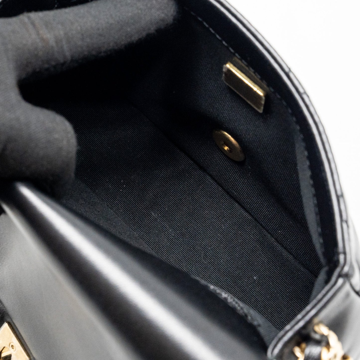 Chanel Quilted flap bag with detailed logo and chain lambskin black  (microchip)