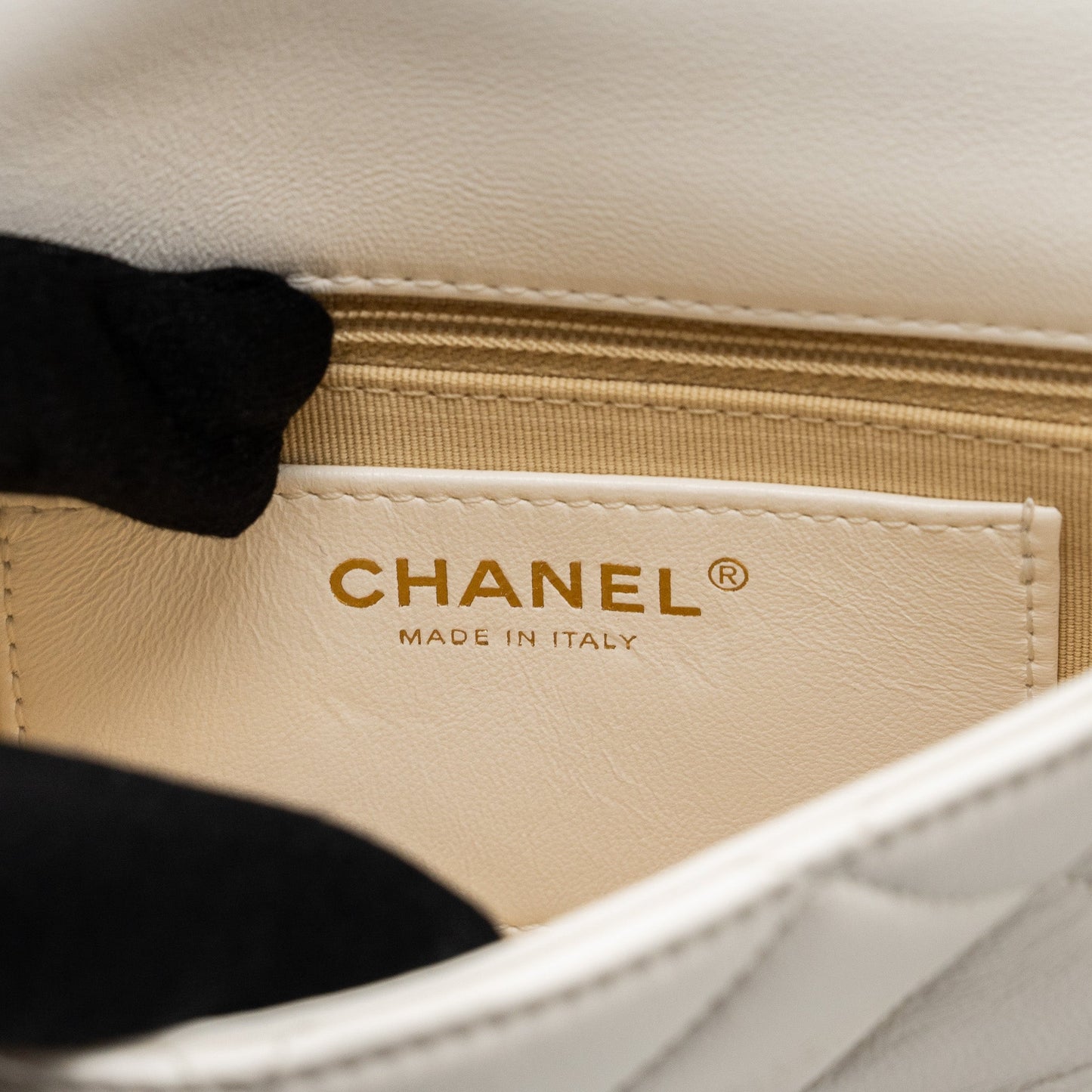 Chanel 22S Giant Chain Flap Shoulder Bag Lambskin White Brushed  (Microchip)