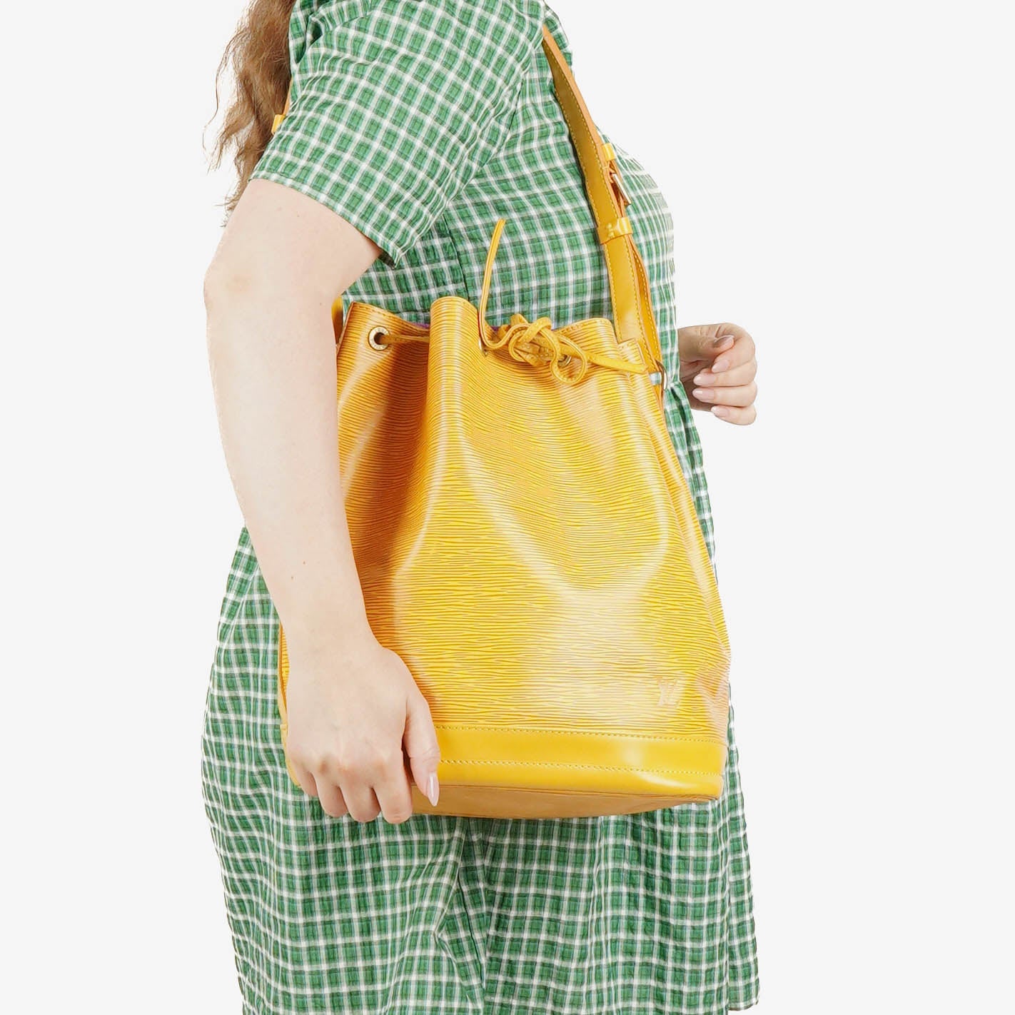 Louis Vuitton Noe Grande GM Yellow Epi Leather Shoulder Bag