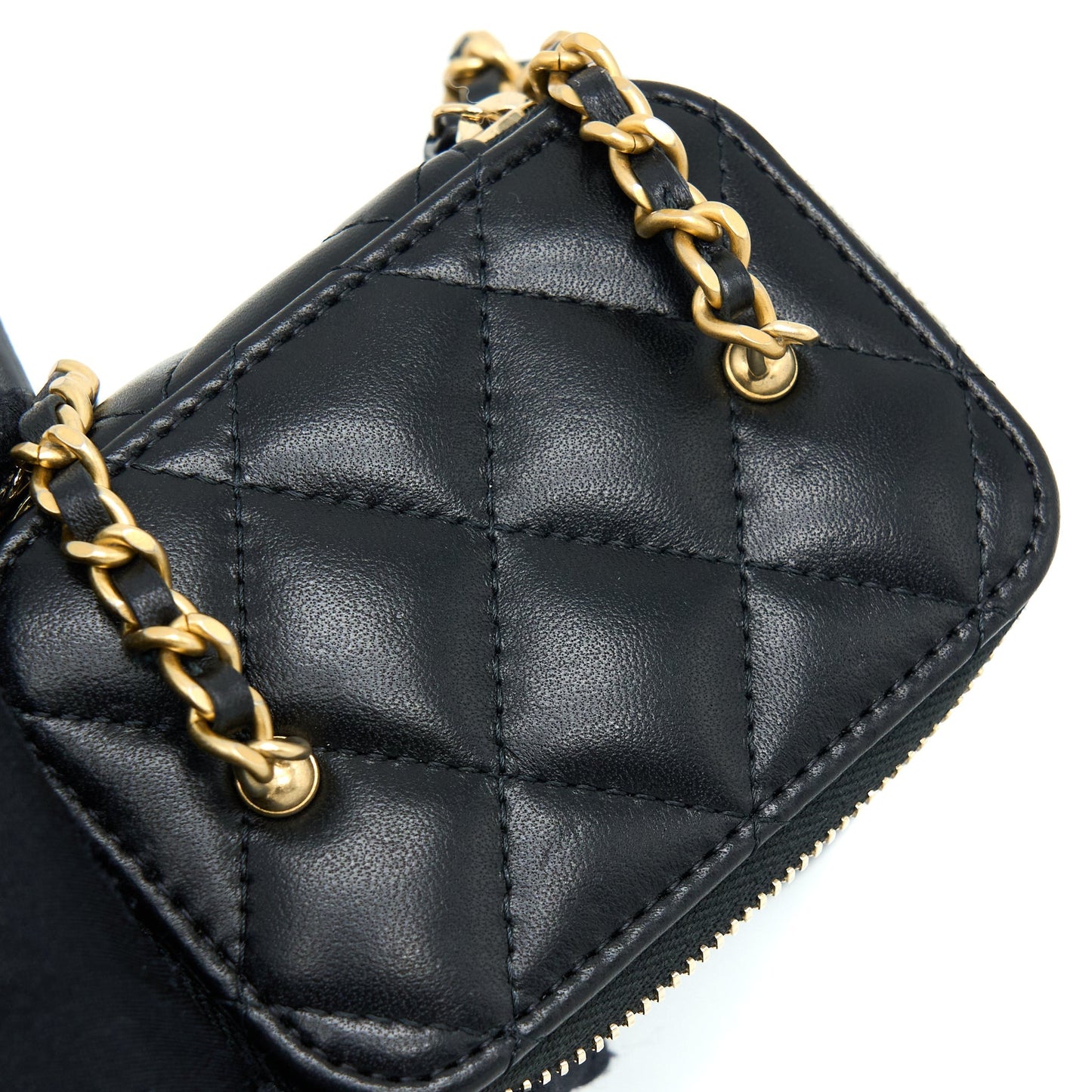 Chanel 22A Pearl Crush Mini Vanity With Chain Lambskin Black