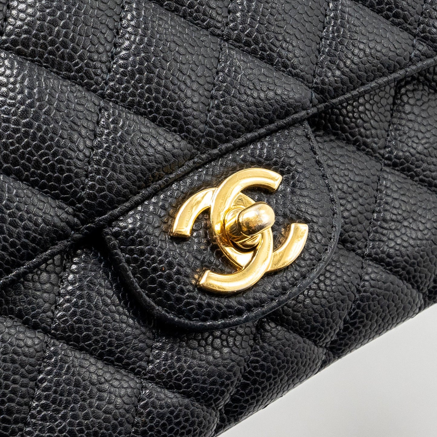 Chanel Medium classic double flap bag caviar Black
