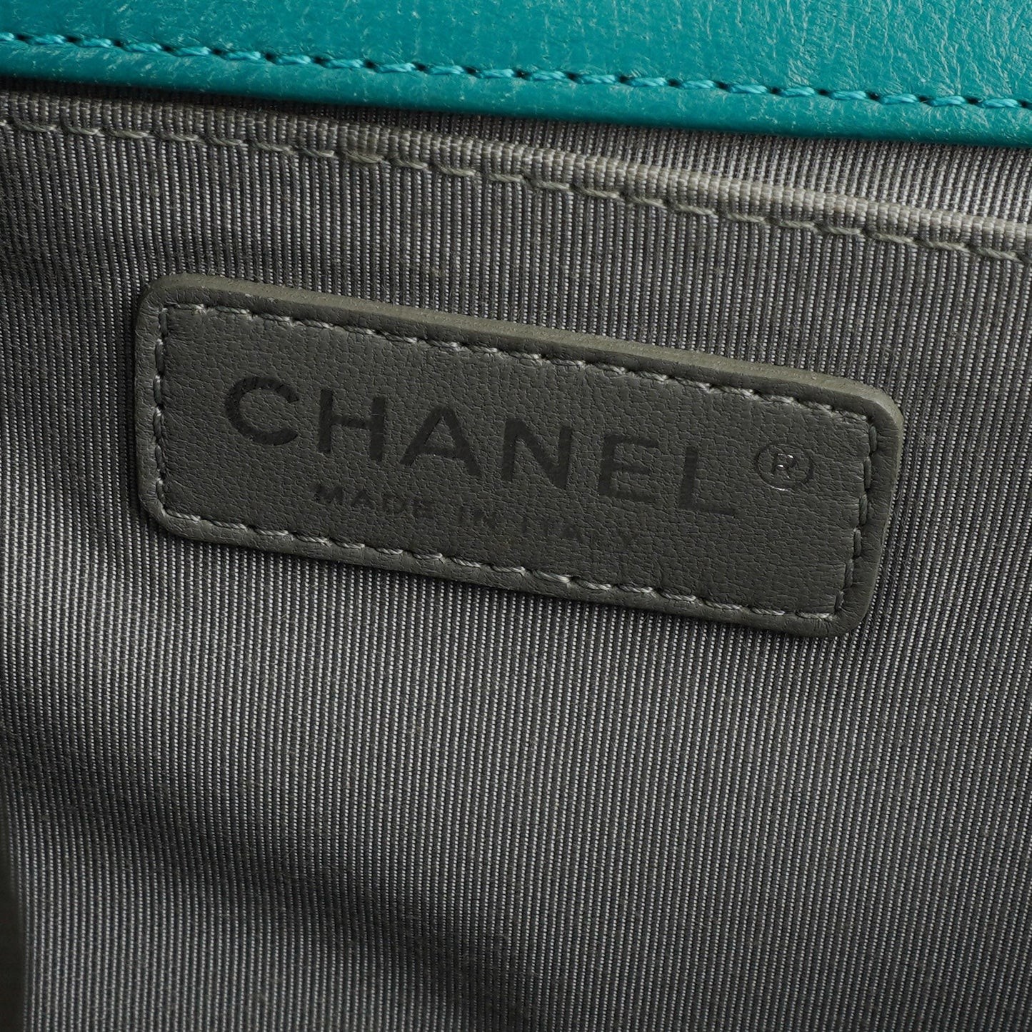 Chanel Old Medium Boy Flap Bag Green Patent Leather Ruthenium Hardware