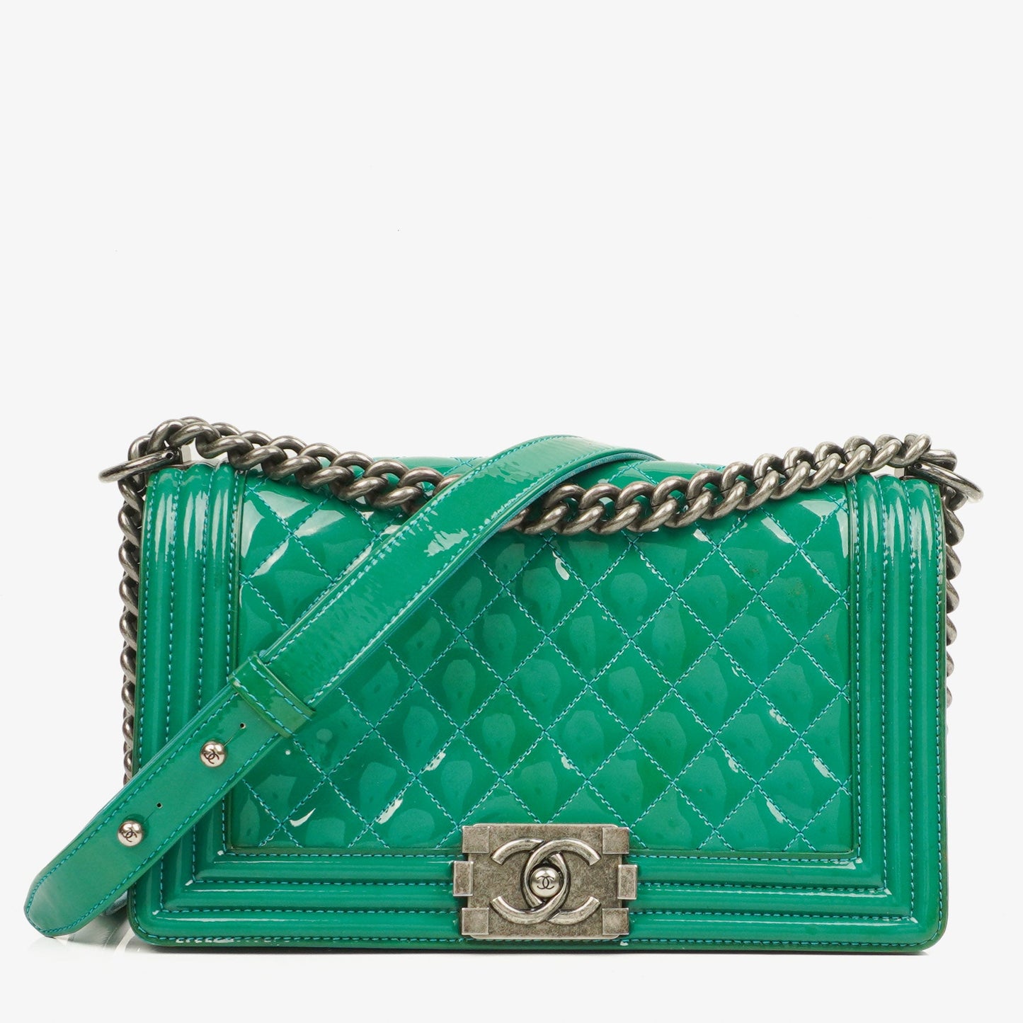 Chanel Old Medium Boy Flap Bag Green Patent Leather Ruthenium Hardware