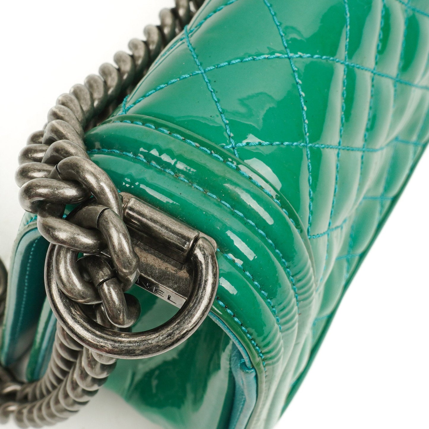 Chanel Old Medium Boy Flap Bag Green Patent Leather Ruthenium Hardware