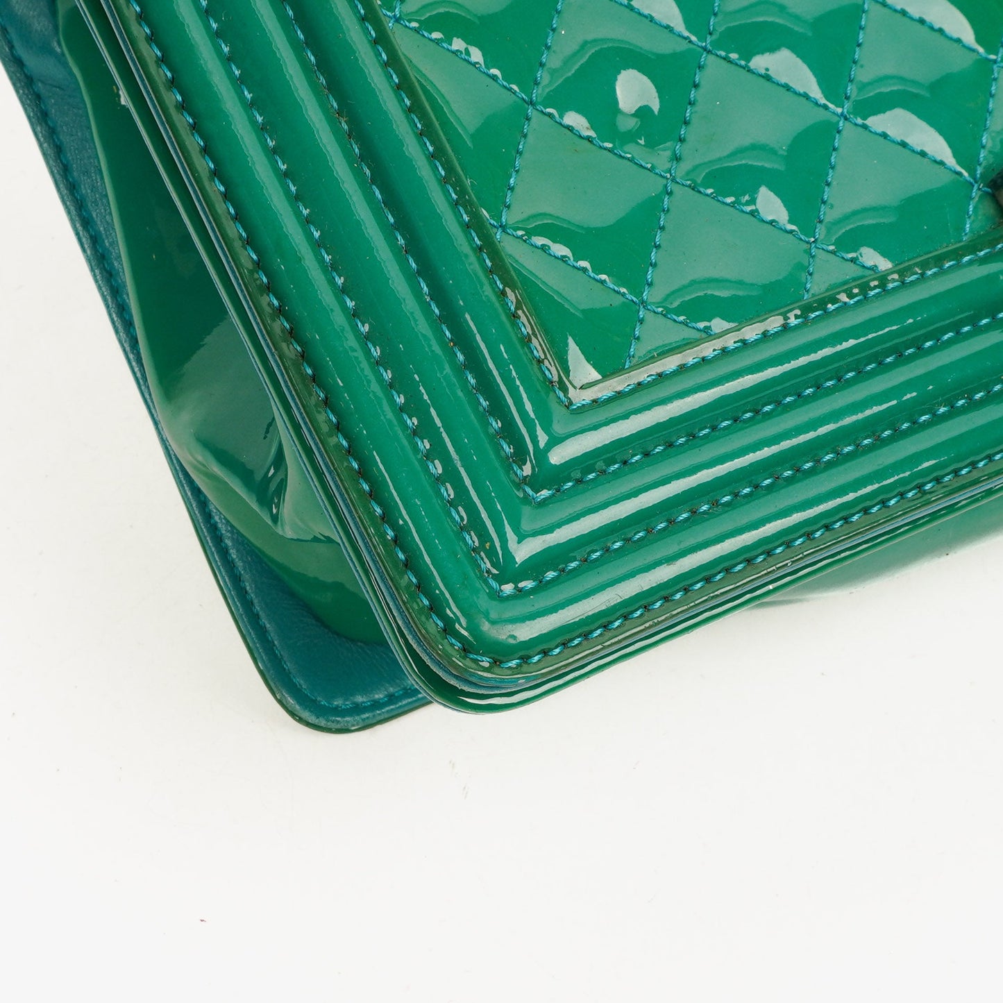 Chanel Old Medium Boy Flap Bag Green Patent Leather Ruthenium Hardware
