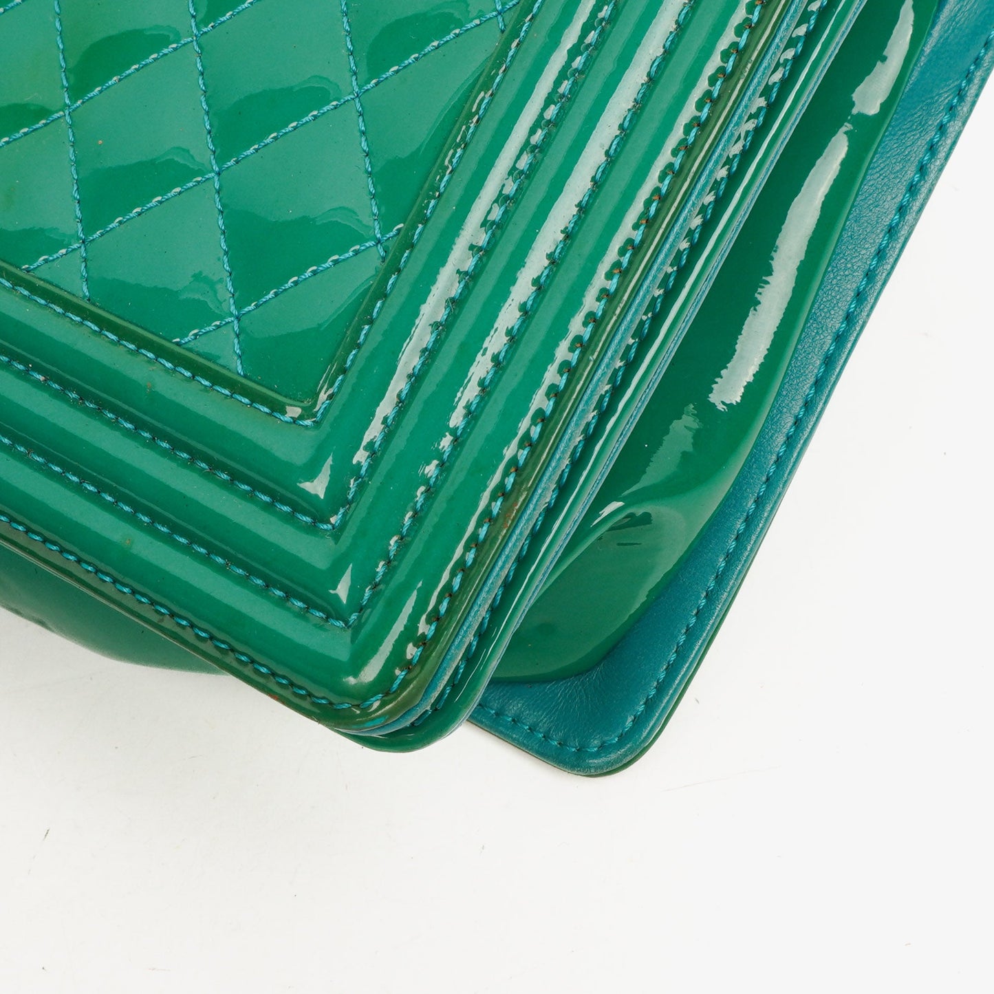 Chanel Old Medium Boy Flap Bag Green Patent Leather Ruthenium Hardware
