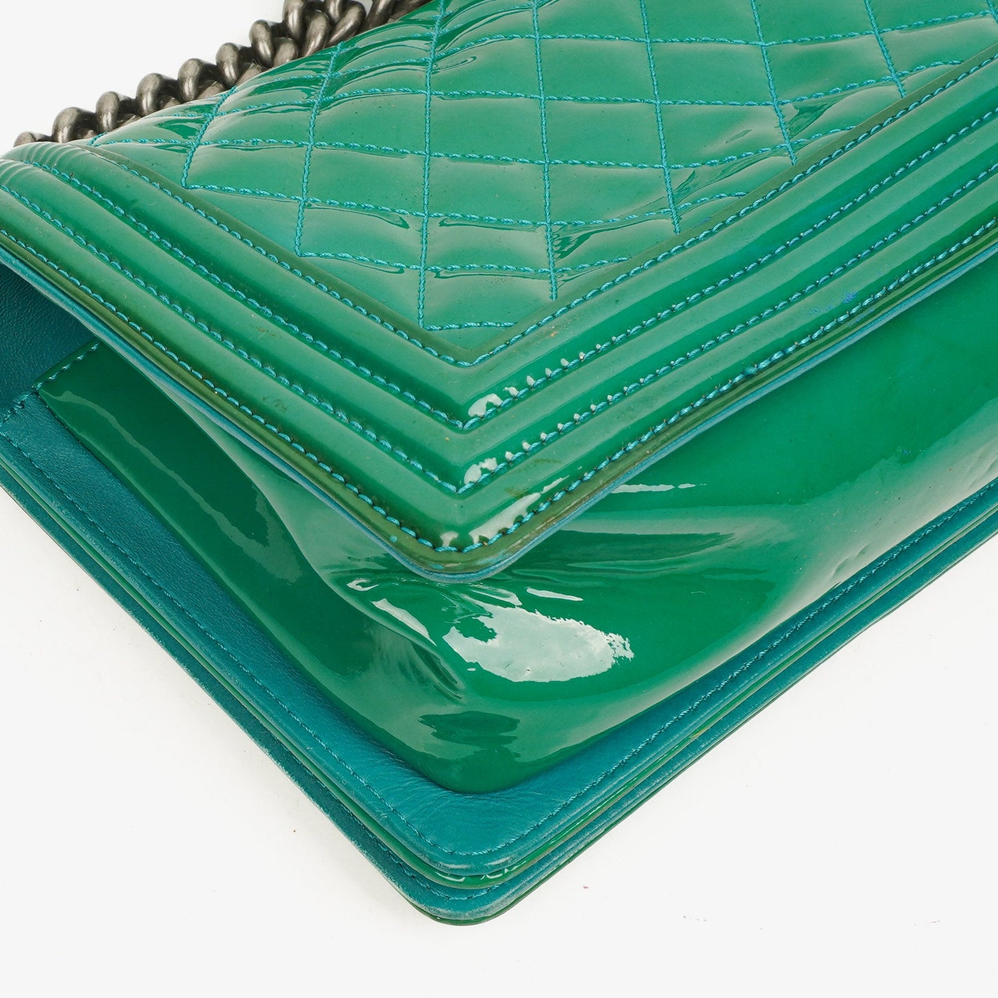 Chanel Old Medium Boy Flap Bag Green Patent Leather Ruthenium Hardware