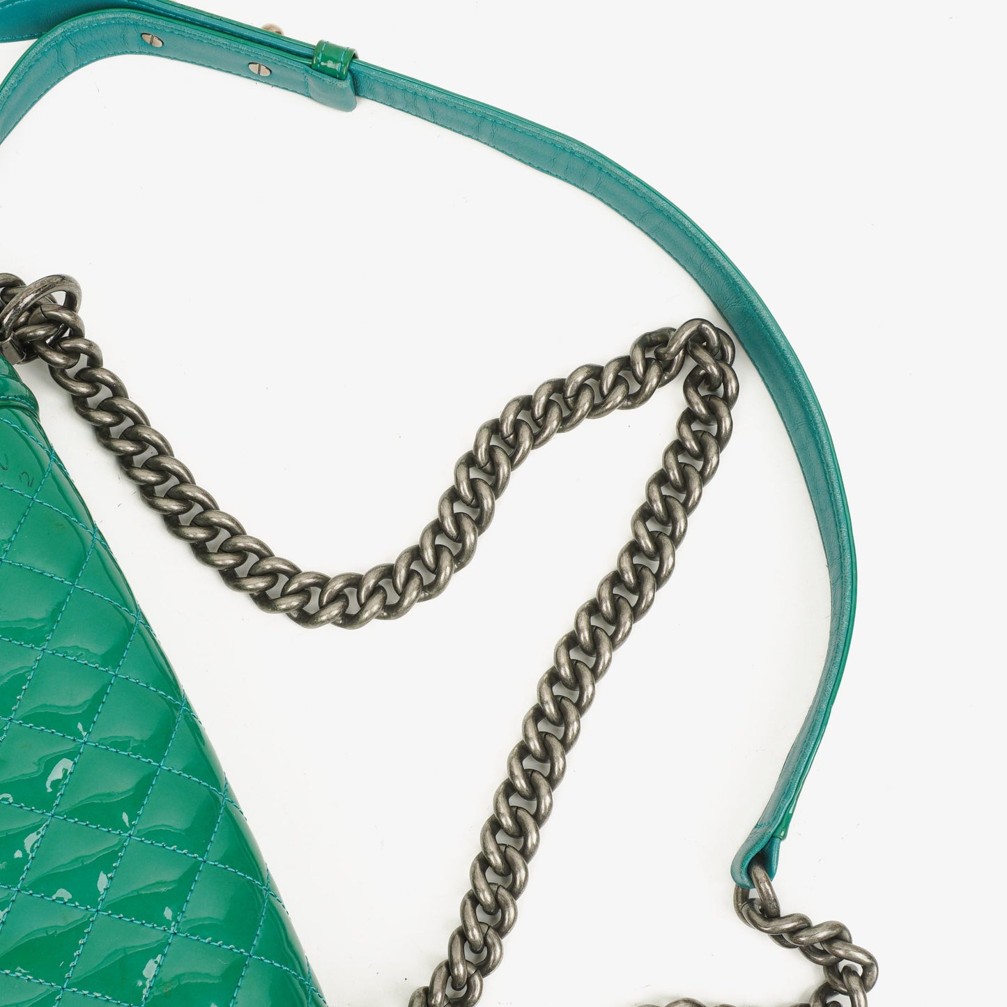 Chanel Old Medium Boy Flap Bag Green Patent Leather Ruthenium Hardware