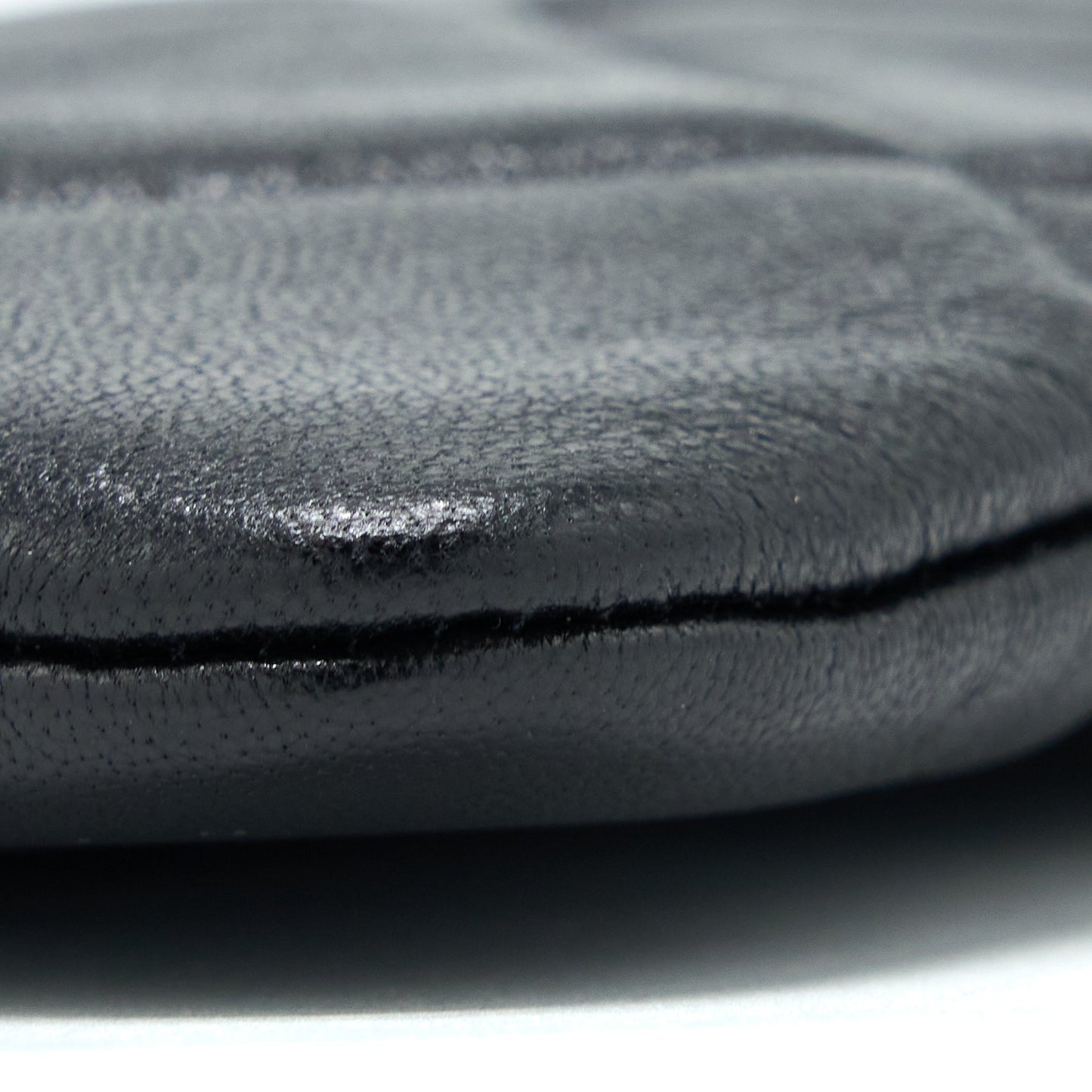 Chanel 19 Clutch Lambskin Black