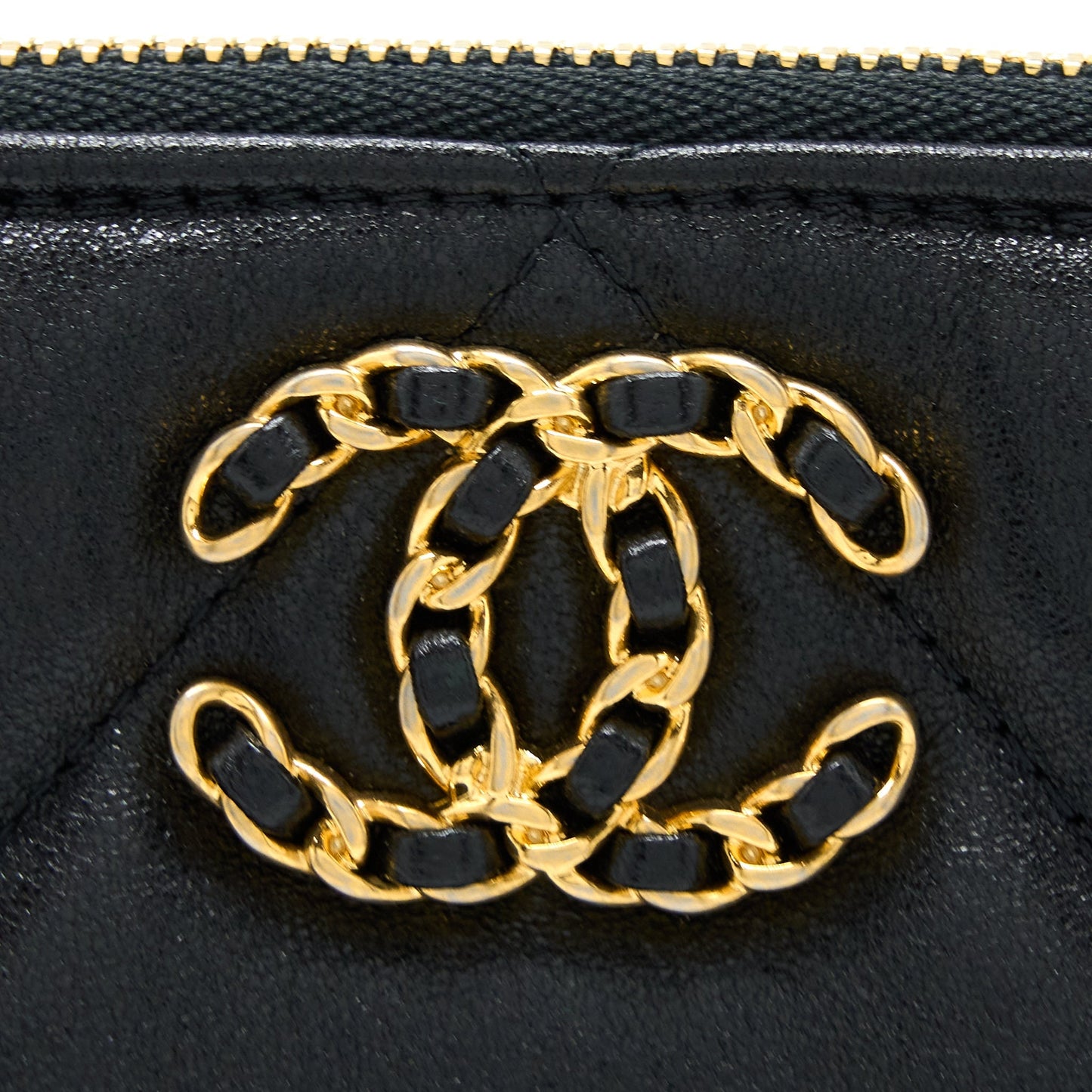 Chanel 19 Clutch Lambskin Black