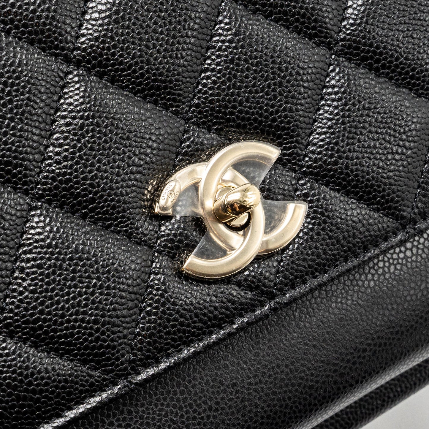 Chanel medium business affinity caviar black L (Microchip)