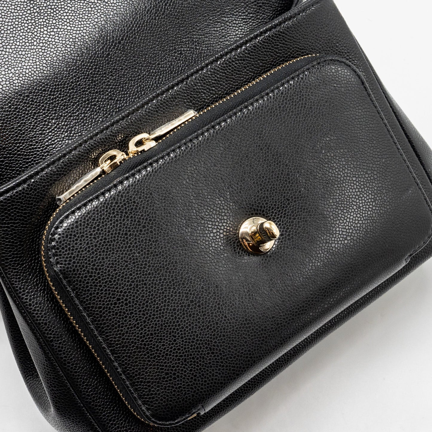 Chanel medium business affinity caviar black L (Microchip)
