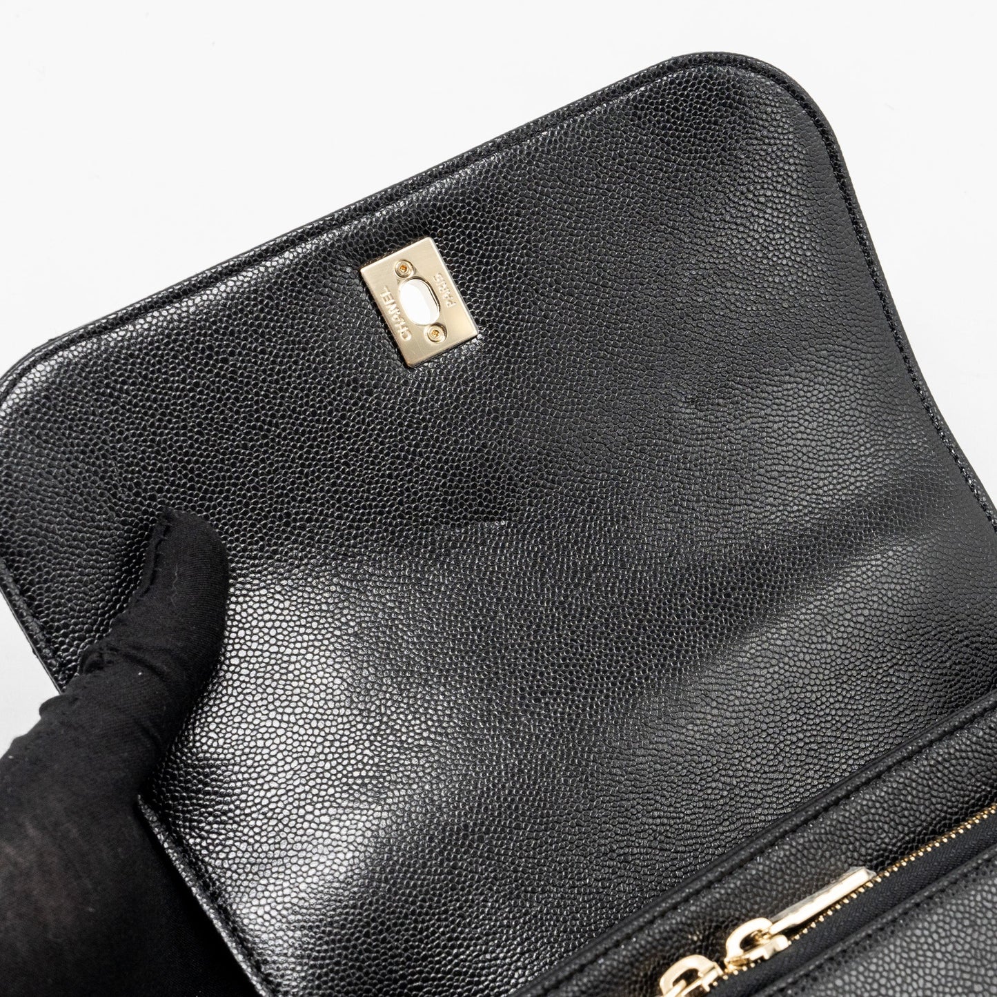 Chanel medium business affinity caviar black L (Microchip)