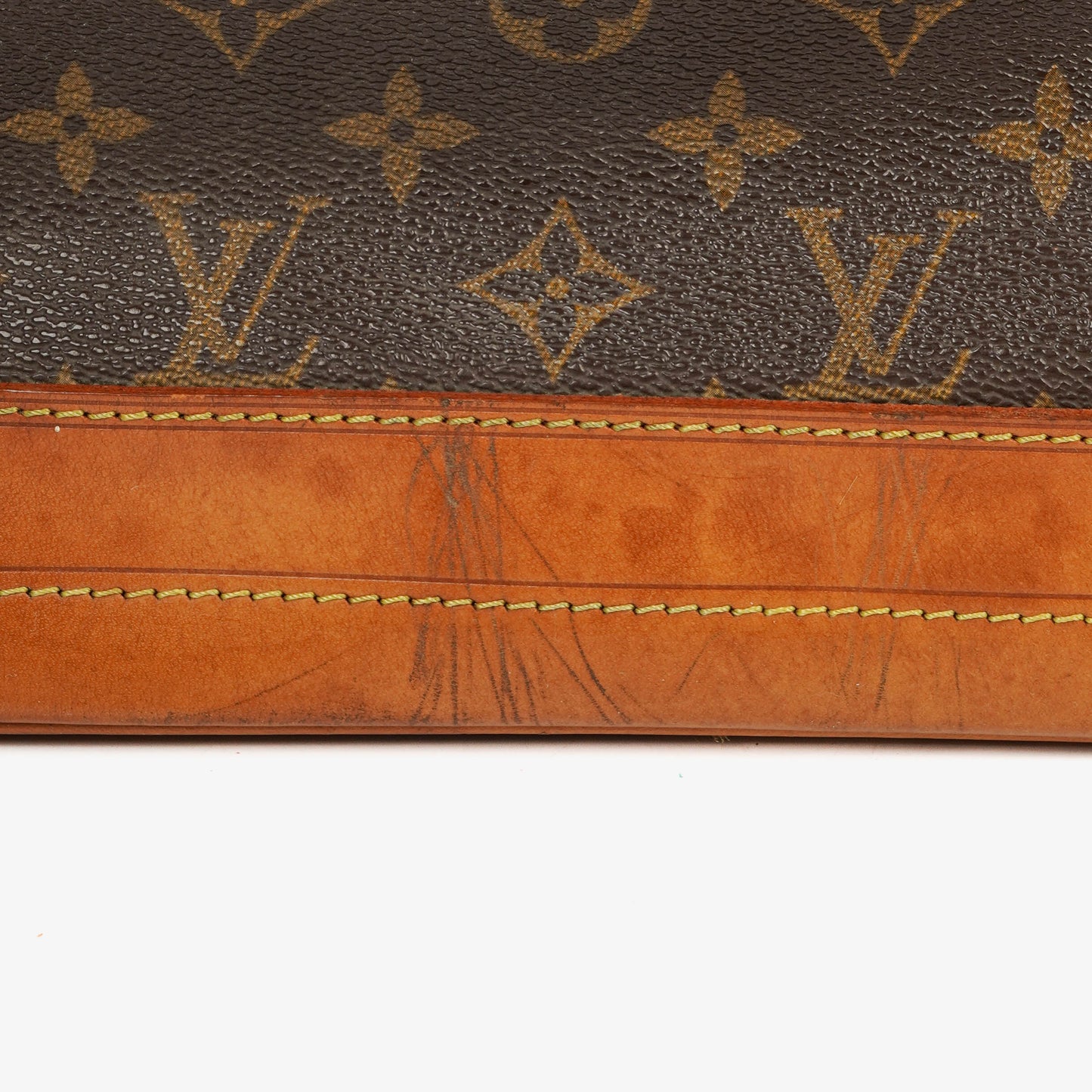 Louis Vuitton Noe Grande GM Monogram Canvas Shoulder Bag