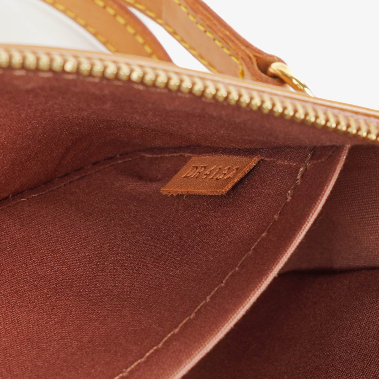 Louis Vuitton Vernis Pochette Accessories NM Rose Velours
