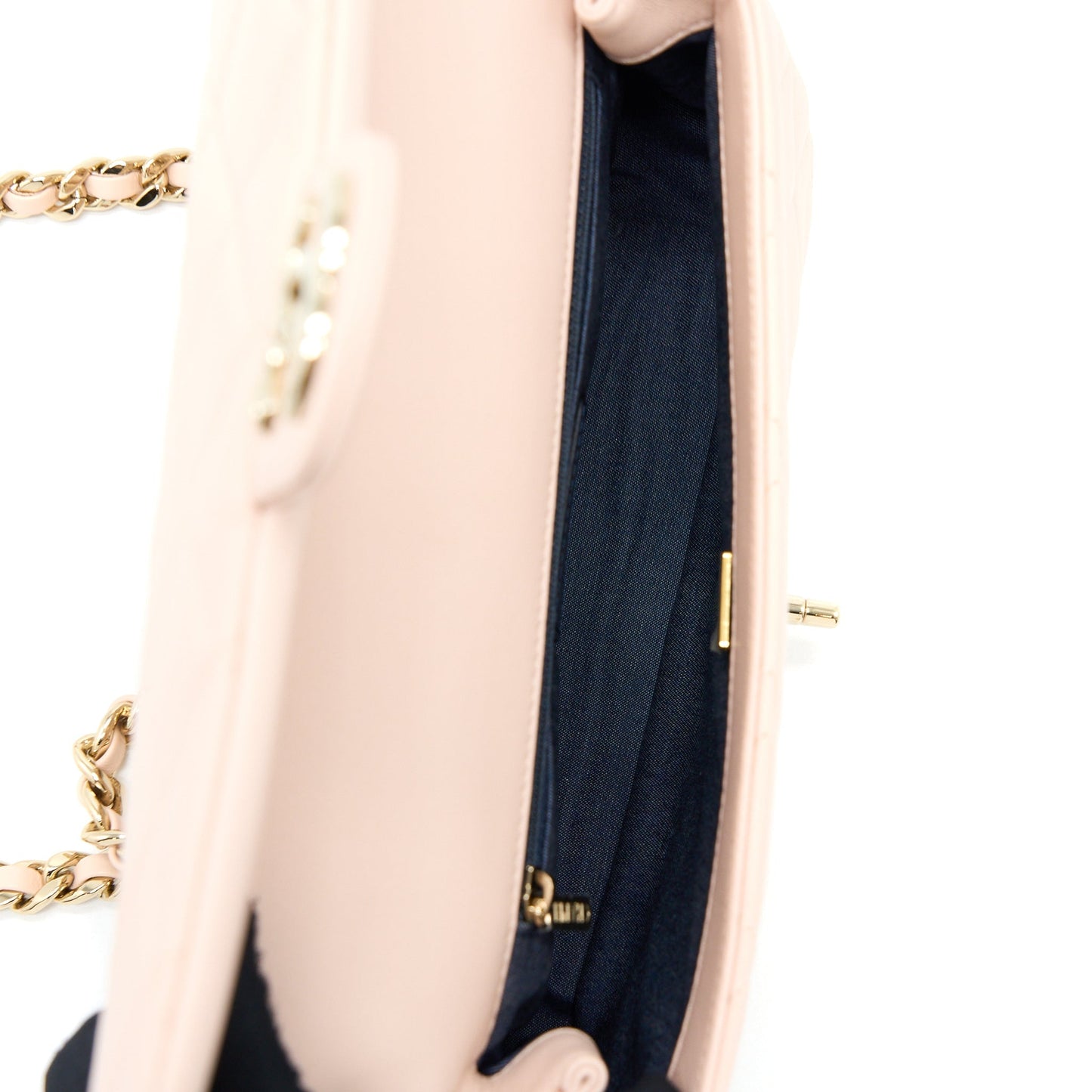 Chanel 22C Rectangular Flap Bag with Giant Top Handle Lambskin Pink L(Microchip)
